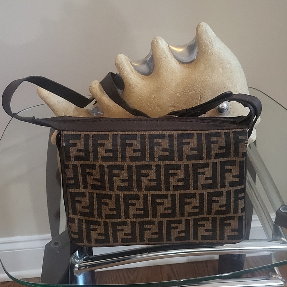 Fendi Zucca FF Zucchino Pattern Medium Shoulder Bag....Vintage Authentic... - Picture 2 of 14